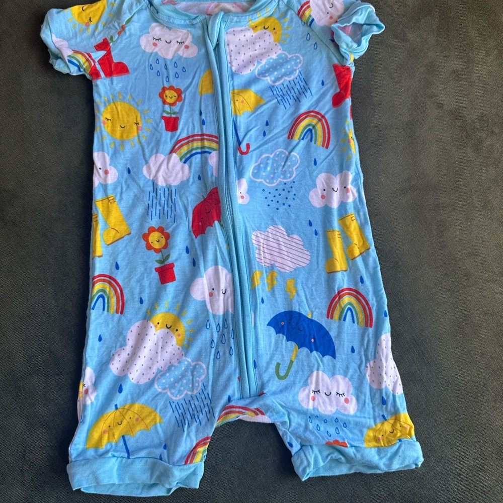 Little Sleepies sun showers shorty zippy